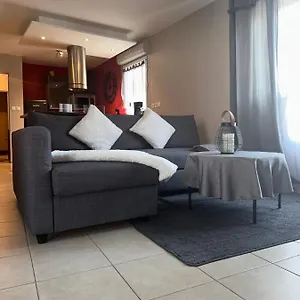 superbe-appartement-tout-quip-avec-parking.fr-provencehotel.com/